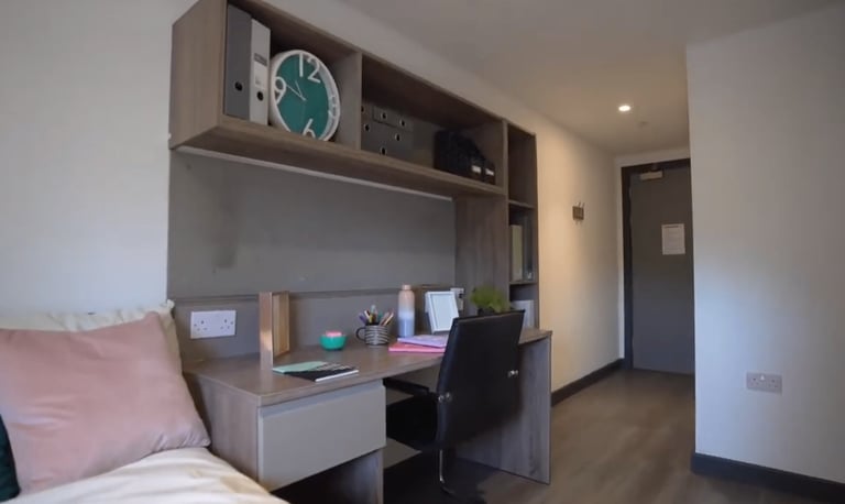 Trinity view student ensuite room coventry tenant replacement needed 