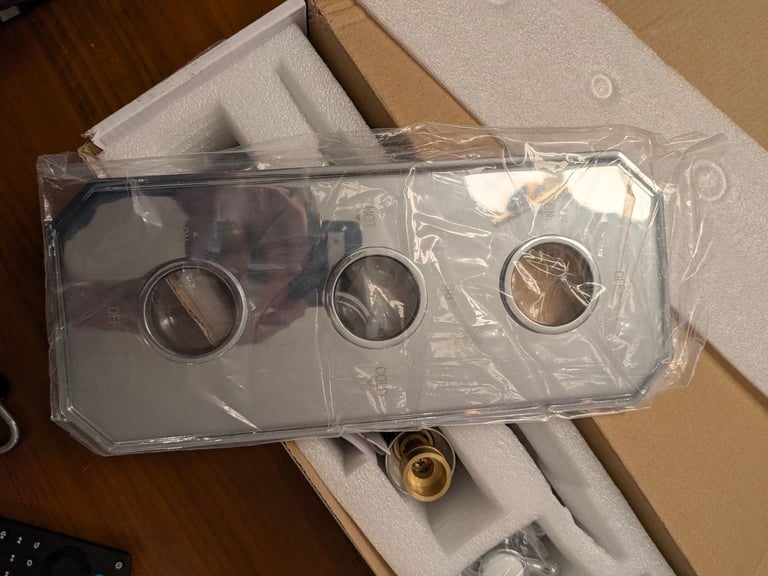 Enki Regent Traditional Shower Thermostatic Valve Chrome/White