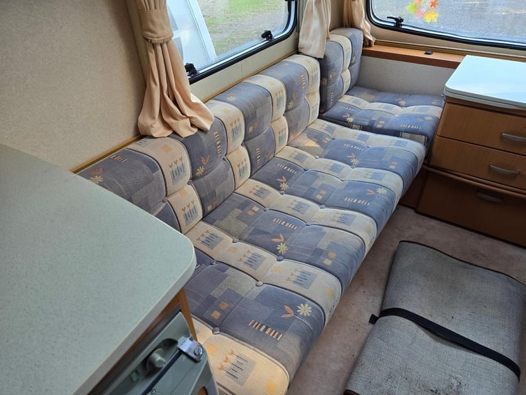 NOW SOLD 2007 Bailey Ranger 550 6 Berth Fixed Rear Bunks Caravan, Motor Mover