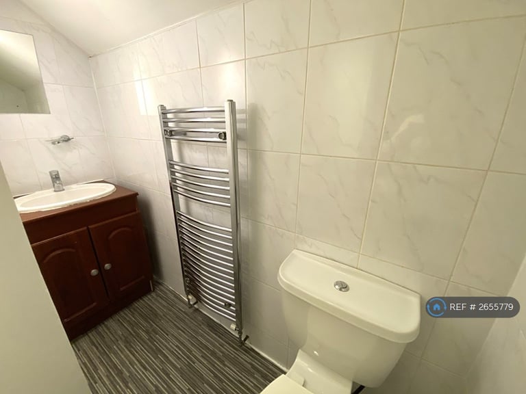 6 bedroom flat in Ashleigh Grove, West Jesmond, Newcastle Upon Tyne, NE2 (6 bed) (#2655779)