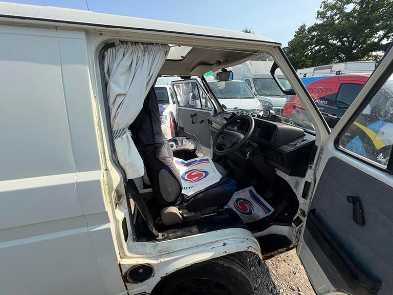 1990 Volkswagen TRANSPORTER TD 5 DIESEL Transporter TD 5 Diesel NA DIESEL Manual