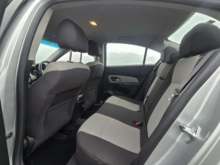 2011 Chevrolet Cruze 1.8 LT 4dr Auto SALOON Petrol Automatic