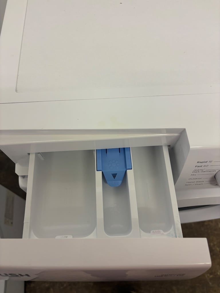 Bush 7kg 1200 washing machine*6months old*