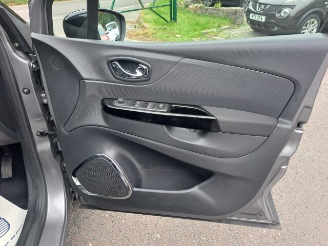 2015 Renault Captur 1.5 dCi 90 Dynamique MediaNav Energy 5dr HATCHBACK Diesel Manual