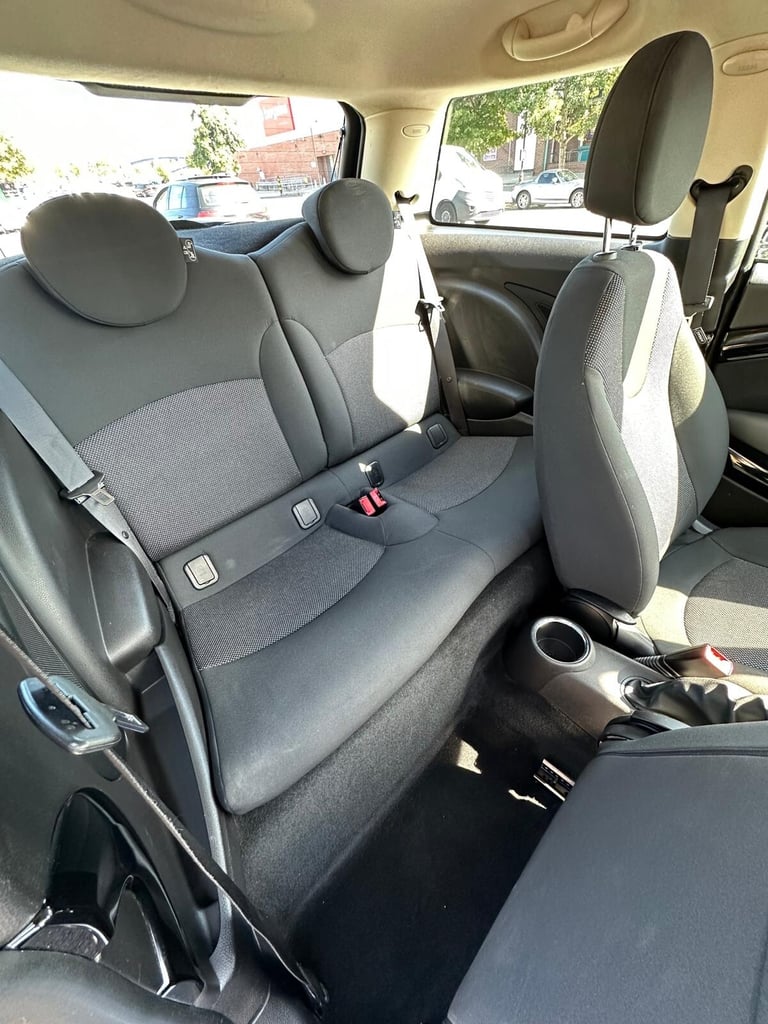 2011 MINI Hatch 1.6 Cooper 3dr HATCHBACK Petrol Manual