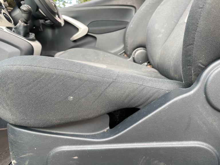 FORD KA 1.2 ZETEC 59 REG RED 3 DOOR MOT MARCH 20TH 2026 TAX £35 LOW INSURANCE 50+MPG