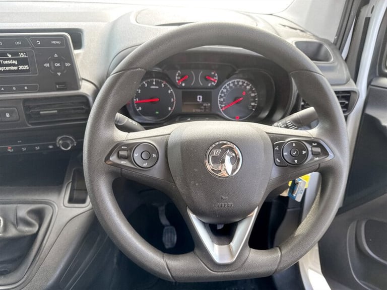 2020 Vauxhall Combo 2300 1.5 Turbo D 100ps H1 Sportive Van PANEL VAN DIESEL Manual