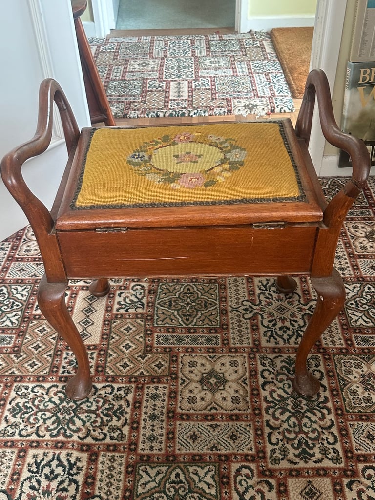 Vintage piano stool