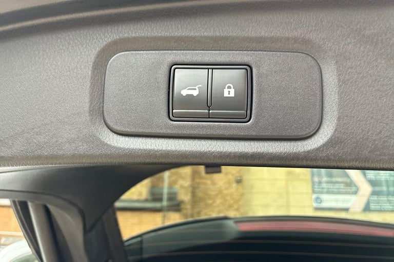 2021 Nissan Qashqai 1.3 DiG-T MH 158 Tekna 5dr Xtronic Hatchback Petrol Manual