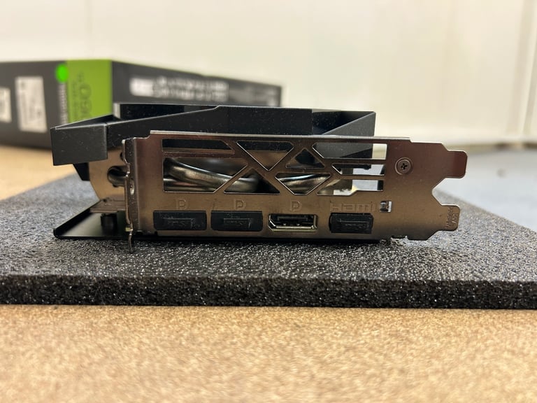GeForce RTX 4060Ti Triple Fan