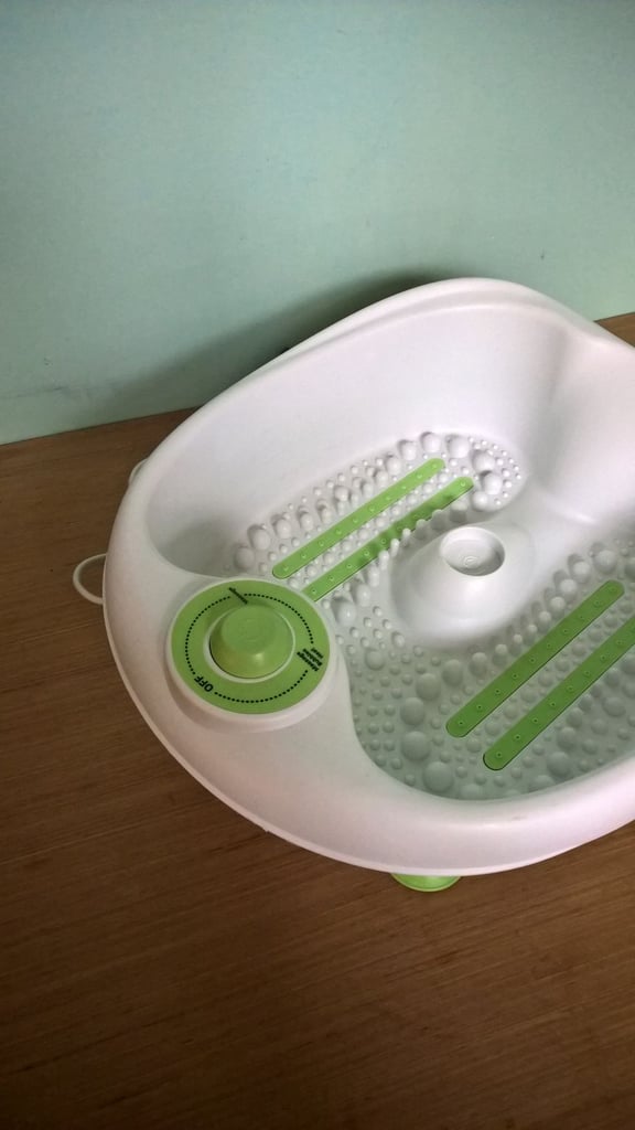''HomeSpa'' Foot Bubble Spa Massager.