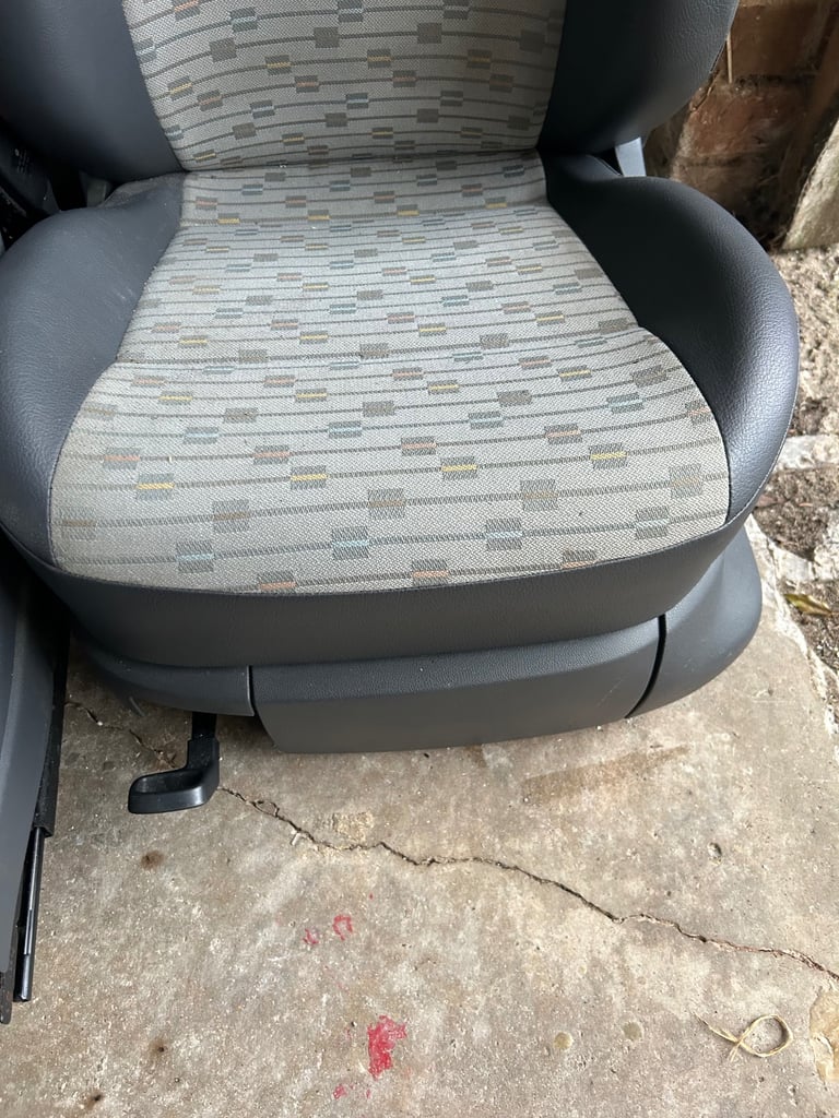 Vw caddy seats