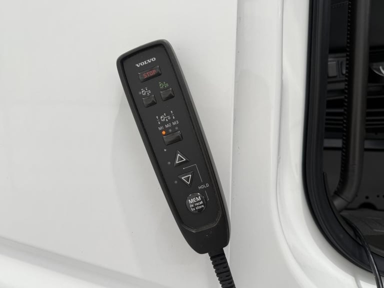 VolvoFH540,XL,SIDE SKIRTS ,AIR HORNS , FRONT AIR SUSP,TWIN FUEL TANKS 