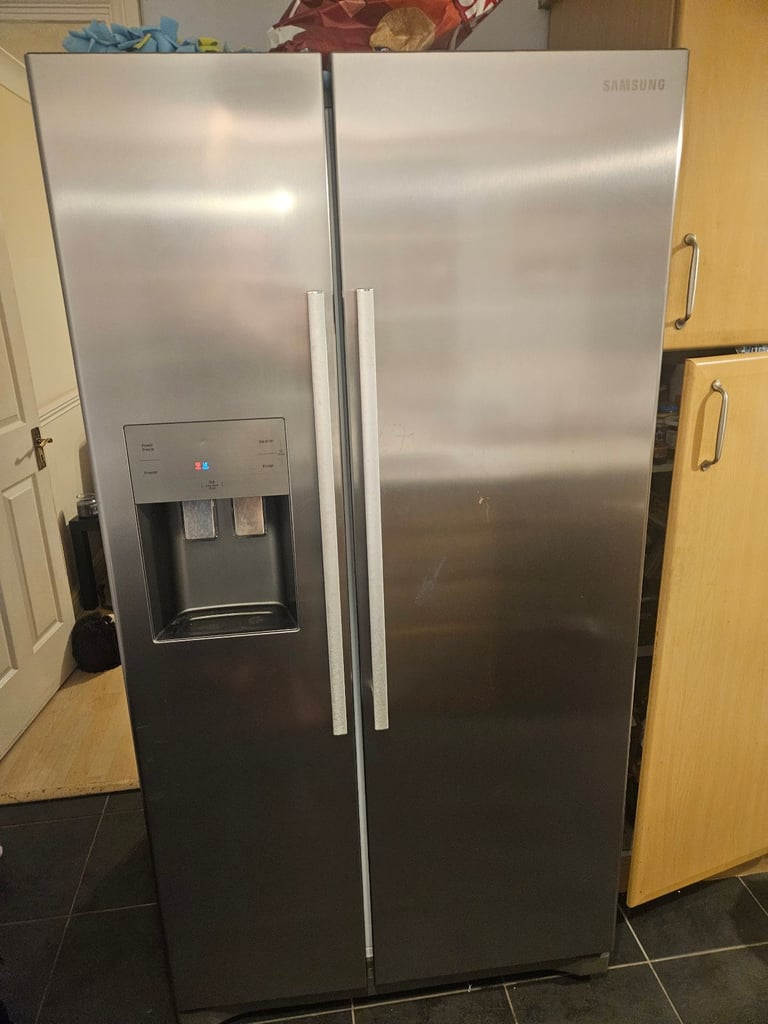 Samsung American 2 door fridge freezer