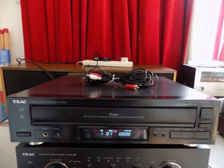 TEAC PD-D2620 5 Disc Multi Changer CD Player HiFi Separate FULLY TESTED 