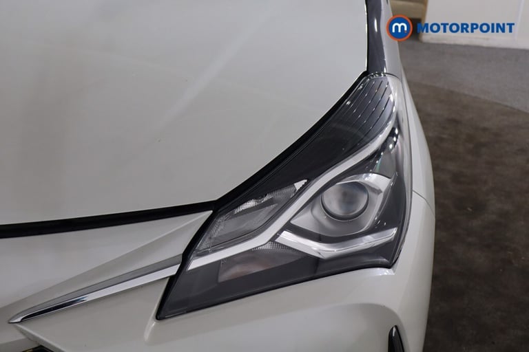 2019 Toyota Yaris 1.5 VVT-i Y20 5dr [Bi-tone] Hatchback Petrol Manual