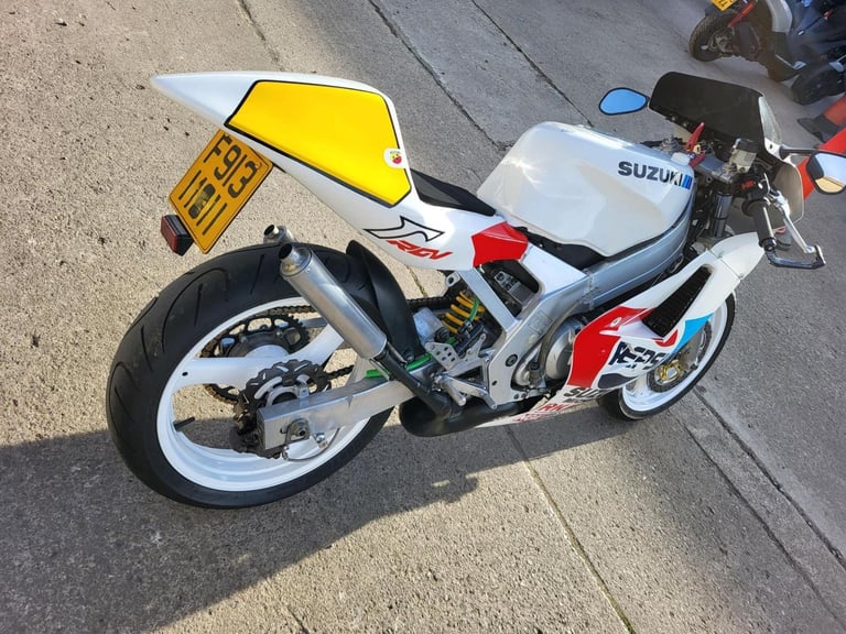 1989 F SUZUKI RGV250 VJ21 RGV 250 CLASSIC RETRO TWO STROKE PEPSI RACE REPLICA