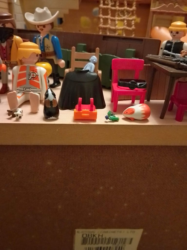 Complete Sylvanian furniture set for children - used condition.