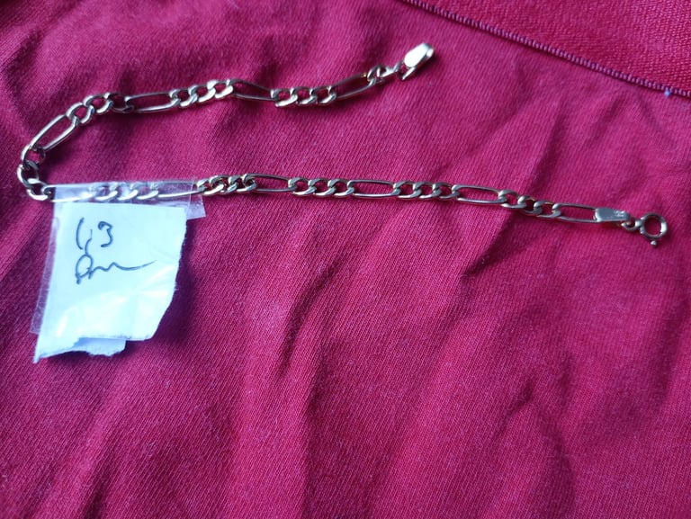 image for £65 gold 9 ct bracelet hallmark 375