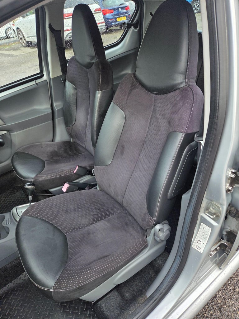 2010 Toyota AYGO 1.0 VVT-i Platinum 5dr [AC] MMT HATCHBACK PETROL Automatic