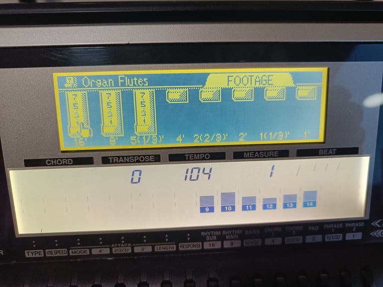 Yamaha PSR 740 arranger keyboard