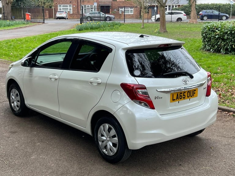 2025 Toyota Vitz PETROL Manual