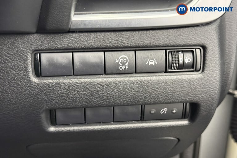 2022 Nissan Qashqai 1.3 DiG-T MH 158 Acenta Premium 5dr Xtronic SUV Petrol Automatic