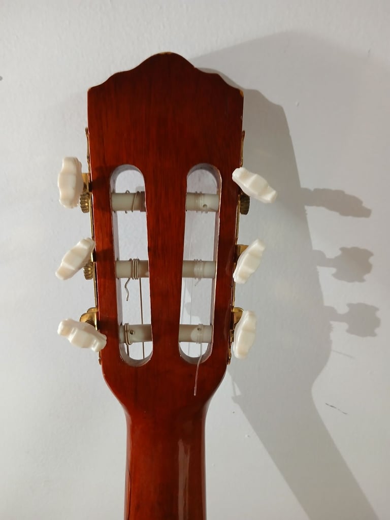 jose ferrer classical guitar strung for left hander ideal for beginners 