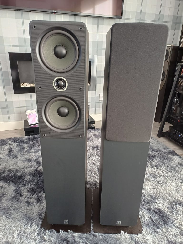 Q Acoustics 2050i speakers
