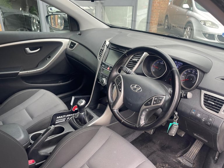 2013 Hyundai i30 1.6 CRDi Blue Drive Style Nav Euro 5 (s/s) 5dr HATCHBACK Diesel Manual