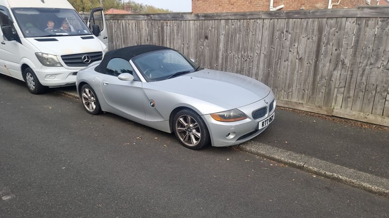 BMW, Z4, Convertible, 2006, Manual, 1995 (cc), 2 doors