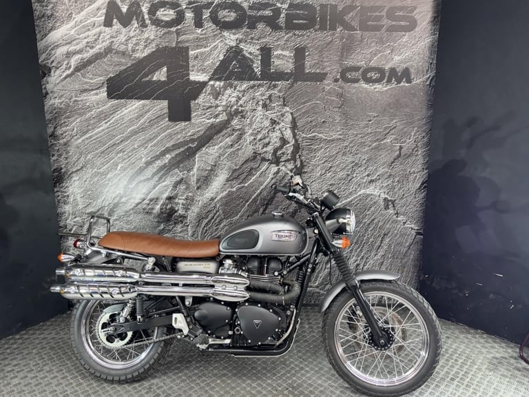TRIUMPH BONNEVILLE SCRAMBLER