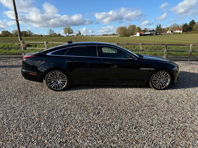 2020 Jaguar XJ 3.0d V6 Autobiography 4dr Auto [LWB] SALOON DIESEL Automatic