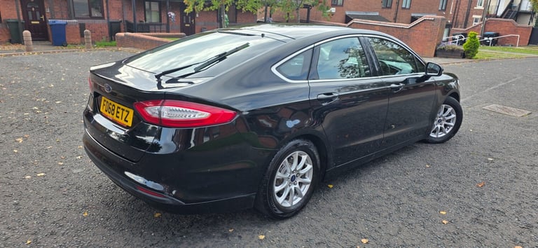 2018 Ford Mondeo 2.0 TDCi ECOnetic Zetec Edition 5dr HATCHBACK Diesel Manual
