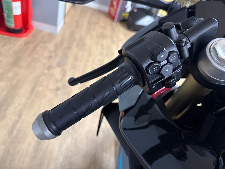 2025 Cf Moto Sr SRS Petrol grey Manual