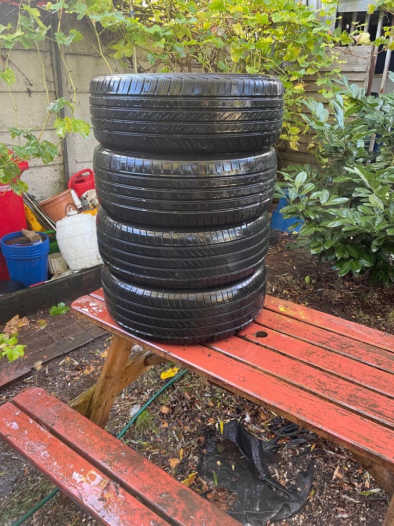 CAR TYRES 