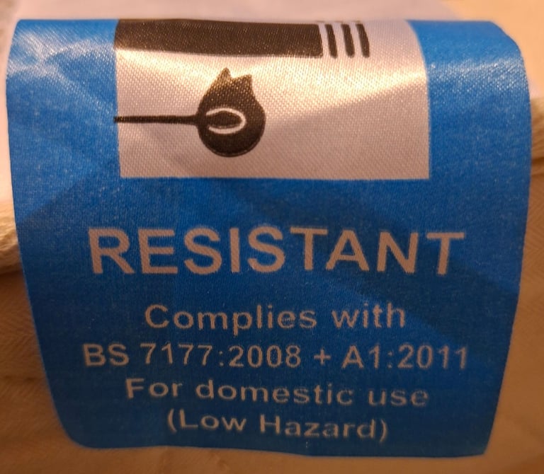 Cot Bed Arabella Deluxe by Lemberk - solid oak 