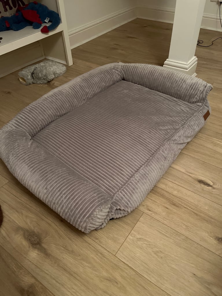Large grey dog bed, never been used