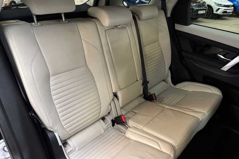 2019 Land Rover Discovery Sport 2.0 P250 SE 5dr Auto ESTATE PETROL Automatic