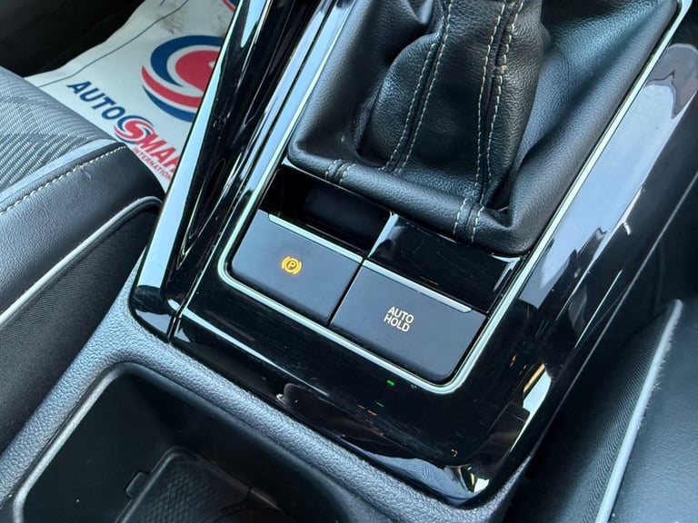 2023 23 VOLKSWAGEN GOLF 1.5 TSI R-LINE HATCHBACK 5DR PETROL MANUAL EURO 6 (S/S) 