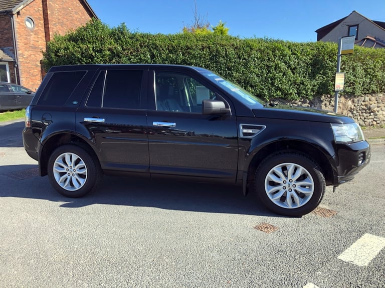 2013 LAND ROVER FREELANDER 2 2.2 TD4 GS AUTOMATIC 4X4 - FULL SERVICE HISTORY