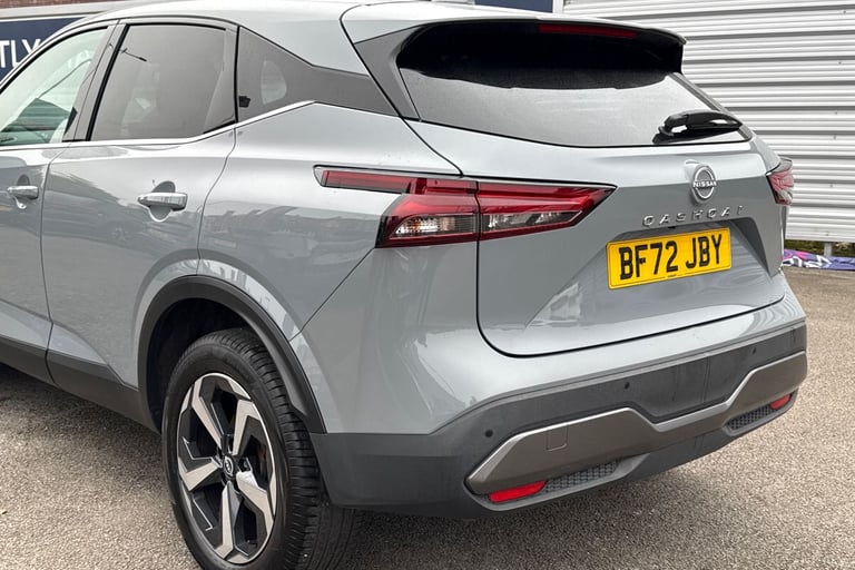2022 Nissan Qashqai 1.3 DIG-T MHEV N-Connecta XTRON Euro 6 (s/s) 5dr SUV PETROL Automatic