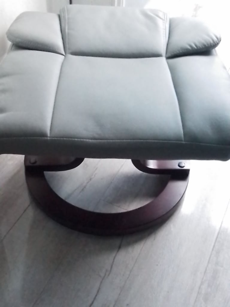 Grey leather footrest 