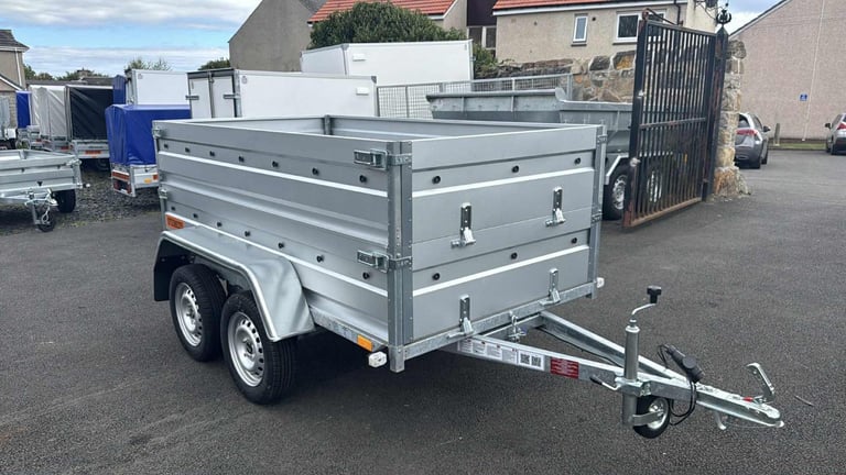 BRAND NEW 7,7FT X 4,2FT TWIN AXLE DOUBLE BROADSIDE TRAILER 750KG UN BRAKED