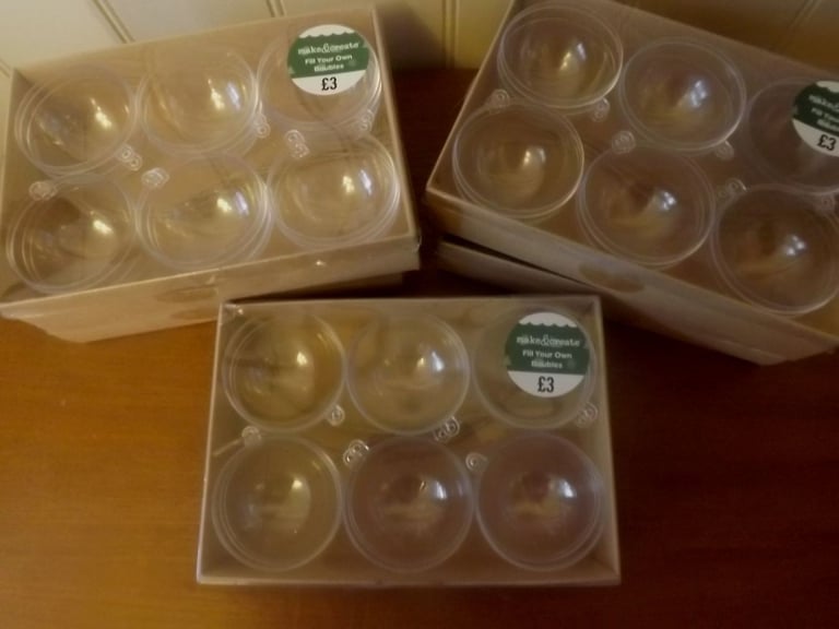 image for New Pack of 6 no fill your own Christmas clear baubles, gifts, sweets, craft etc £2 per box of 6