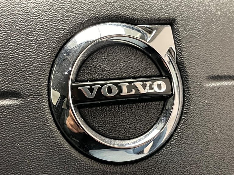 2017 Volvo V40 Cross Country 1.5 T3 Pro Auto Euro 6 (s/s) 5dr HATCHBACK Petrol Automatic