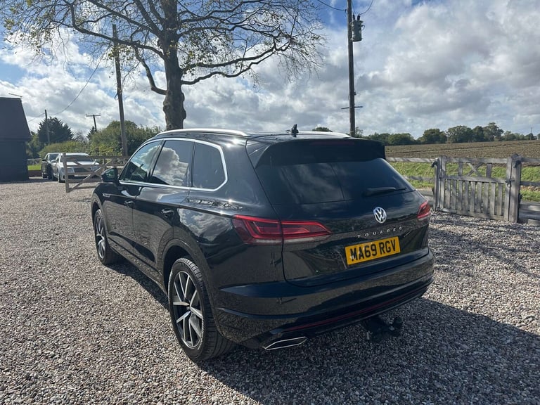 2019 Volkswagen Touareg 3.0 Touareg V6 R-Line TDI Auto 4WD 5dr SUV Diesel Automatic