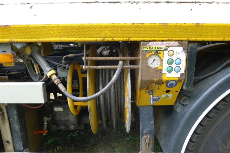 Mercedes Econic 1830 Whale Medium Volume JetVac / Gully Sucker. 