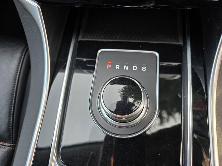 2017 Jaguar XE 2.0d Prestige Auto Euro 6 (s/s) 4dr Saloon Diesel Automatic