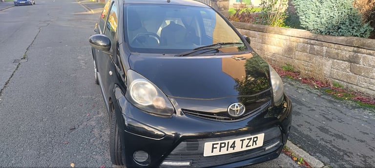 Toyota AYGO 2014 Manual 5 doors